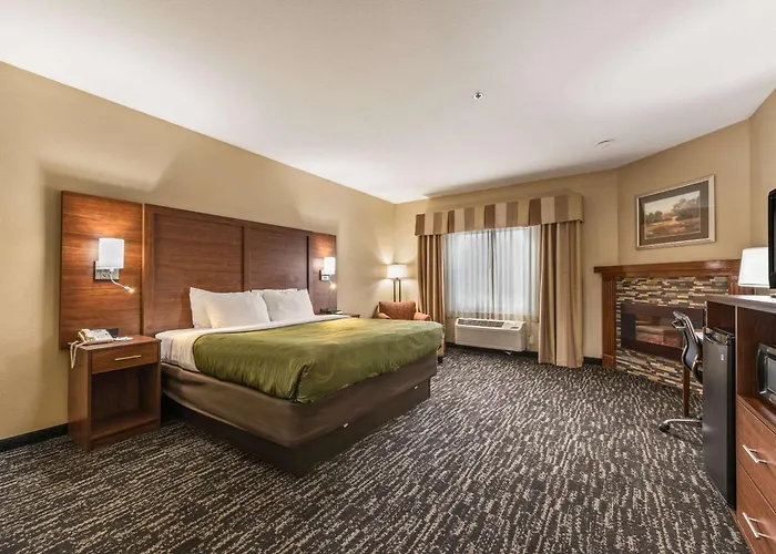 Quality Inn & Suites Hendersonville - Flat Rock