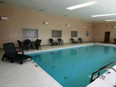 Quality & Hendersonville - 2*
