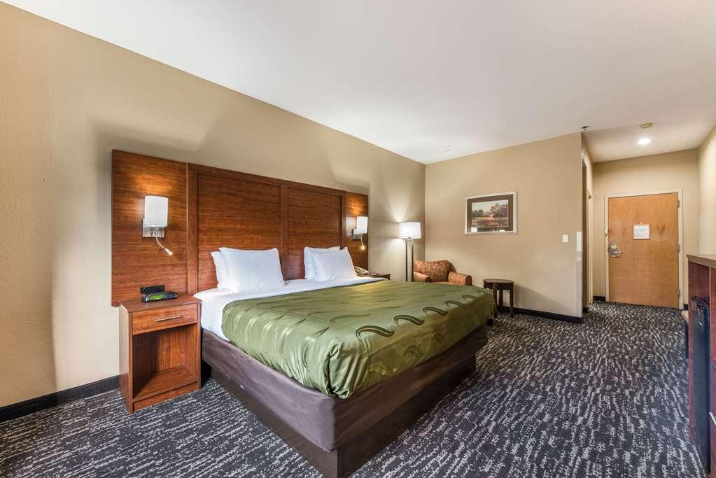 Hotel Quality & Hendersonville - 2*